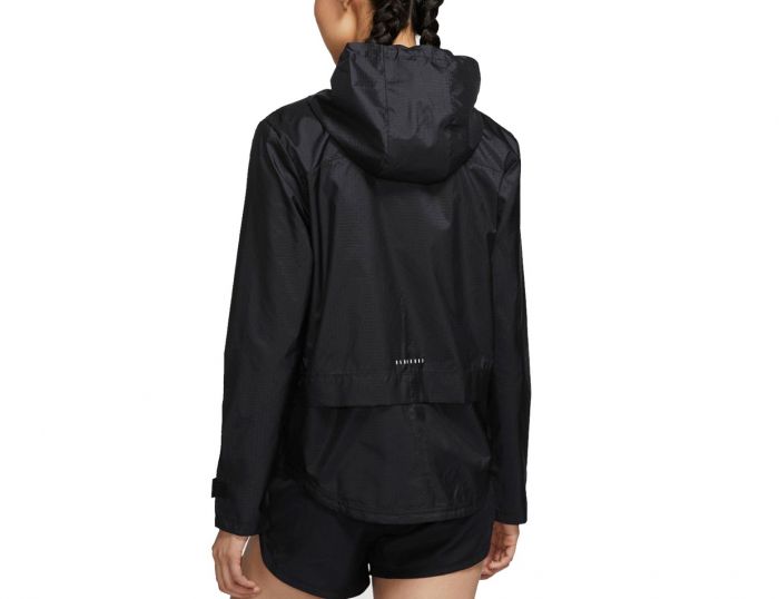women's nike essential running jackets
